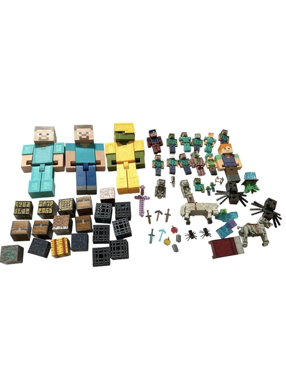 MINECRAFT LOT Figures Animals Accessories Axe & More